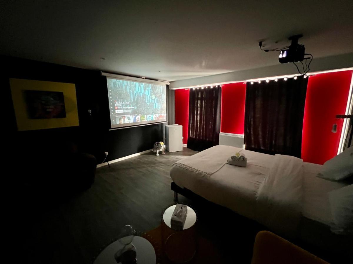 Ng Suitehome - Lille I Roubaix Centre I Grand Place - Balneo - Netflix - Wifi Zewnętrze zdjęcie