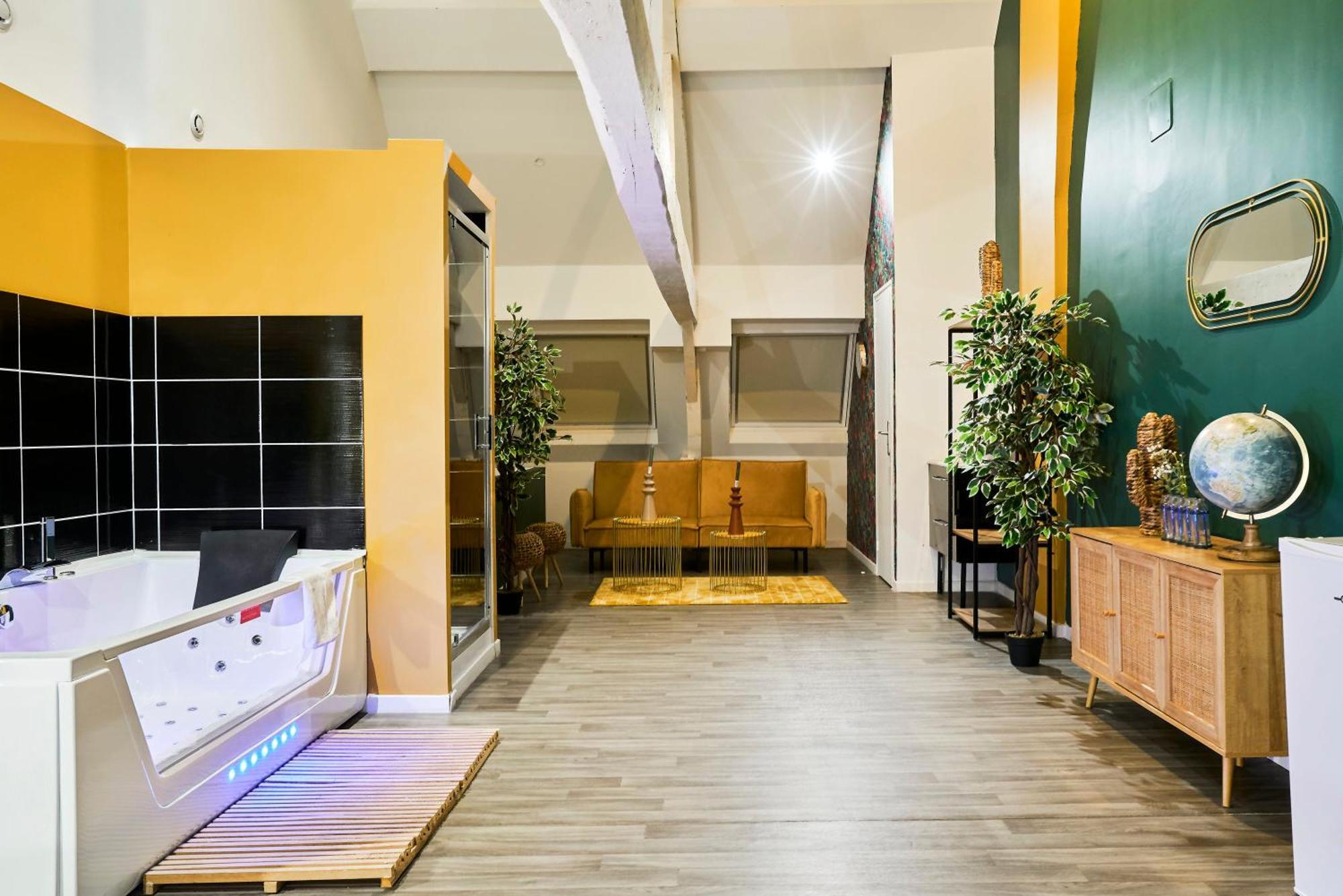 Ng Suitehome - Lille I Roubaix Centre I Grand Place - Balneo - Netflix - Wifi Zewnętrze zdjęcie