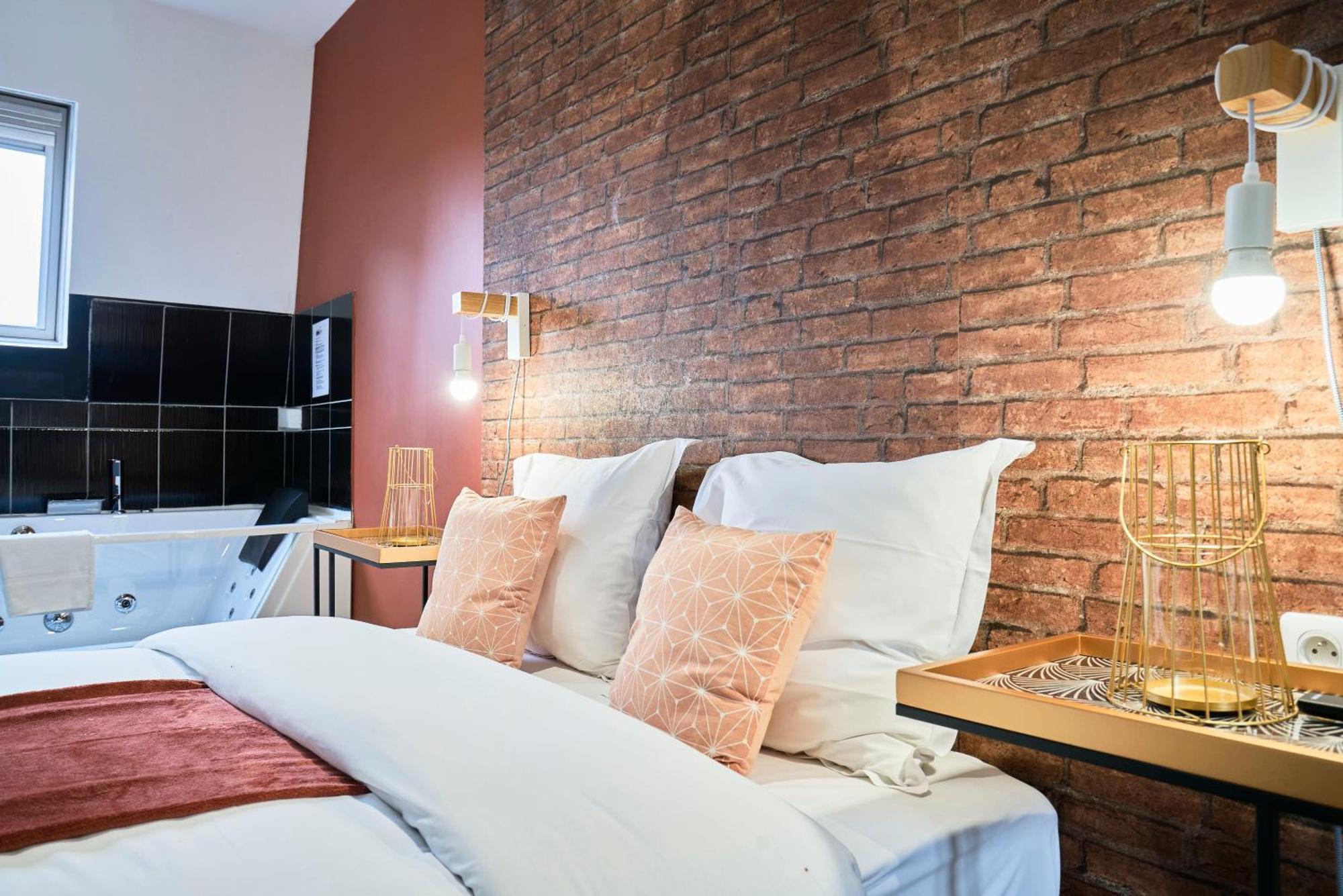 Ng Suitehome - Lille I Roubaix Centre I Grand Place - Balneo - Netflix - Wifi Zewnętrze zdjęcie